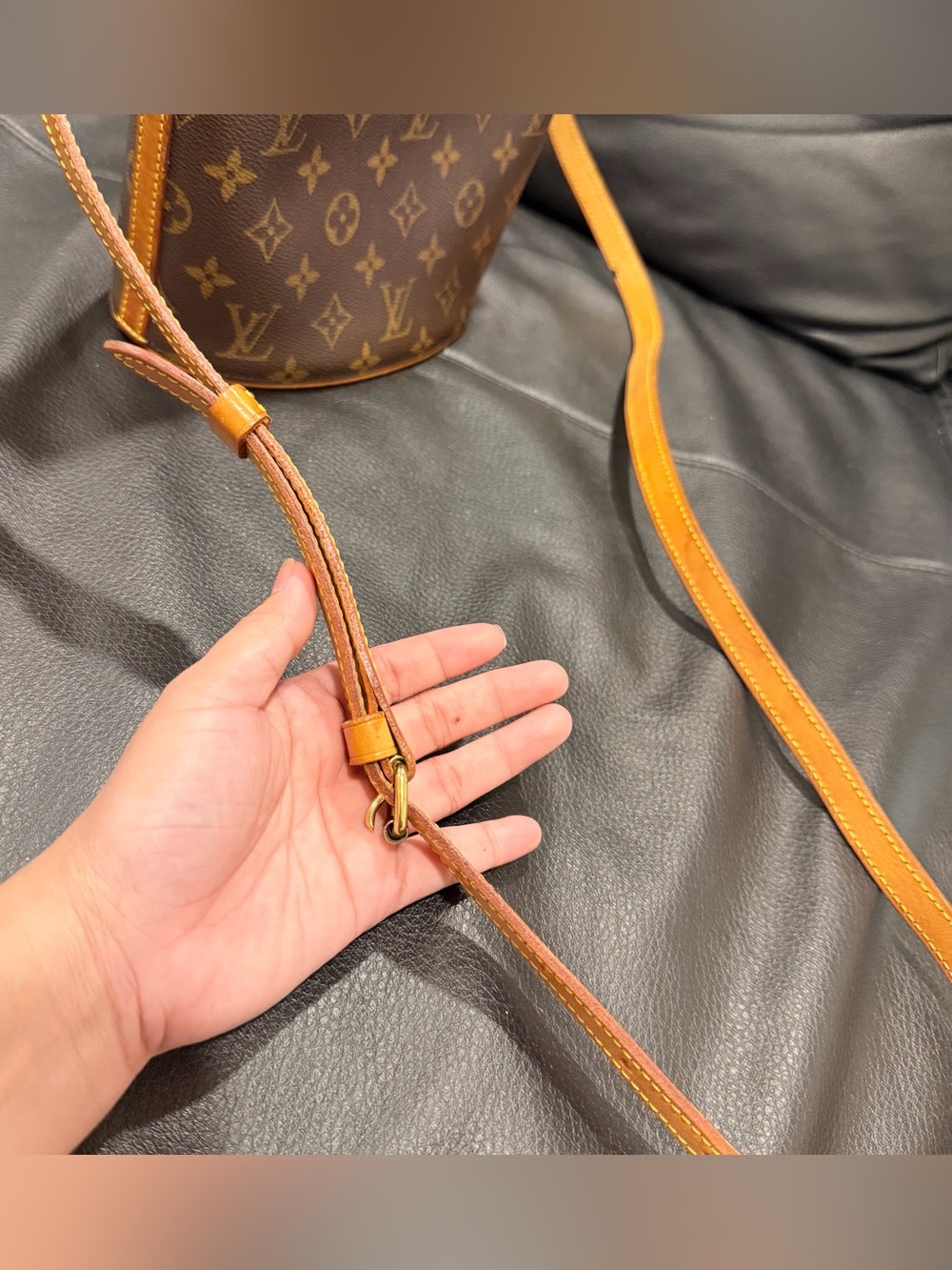Authentic Louis Vuitton Monogram Drouot Crossbody Bag - Picture 7 of 13